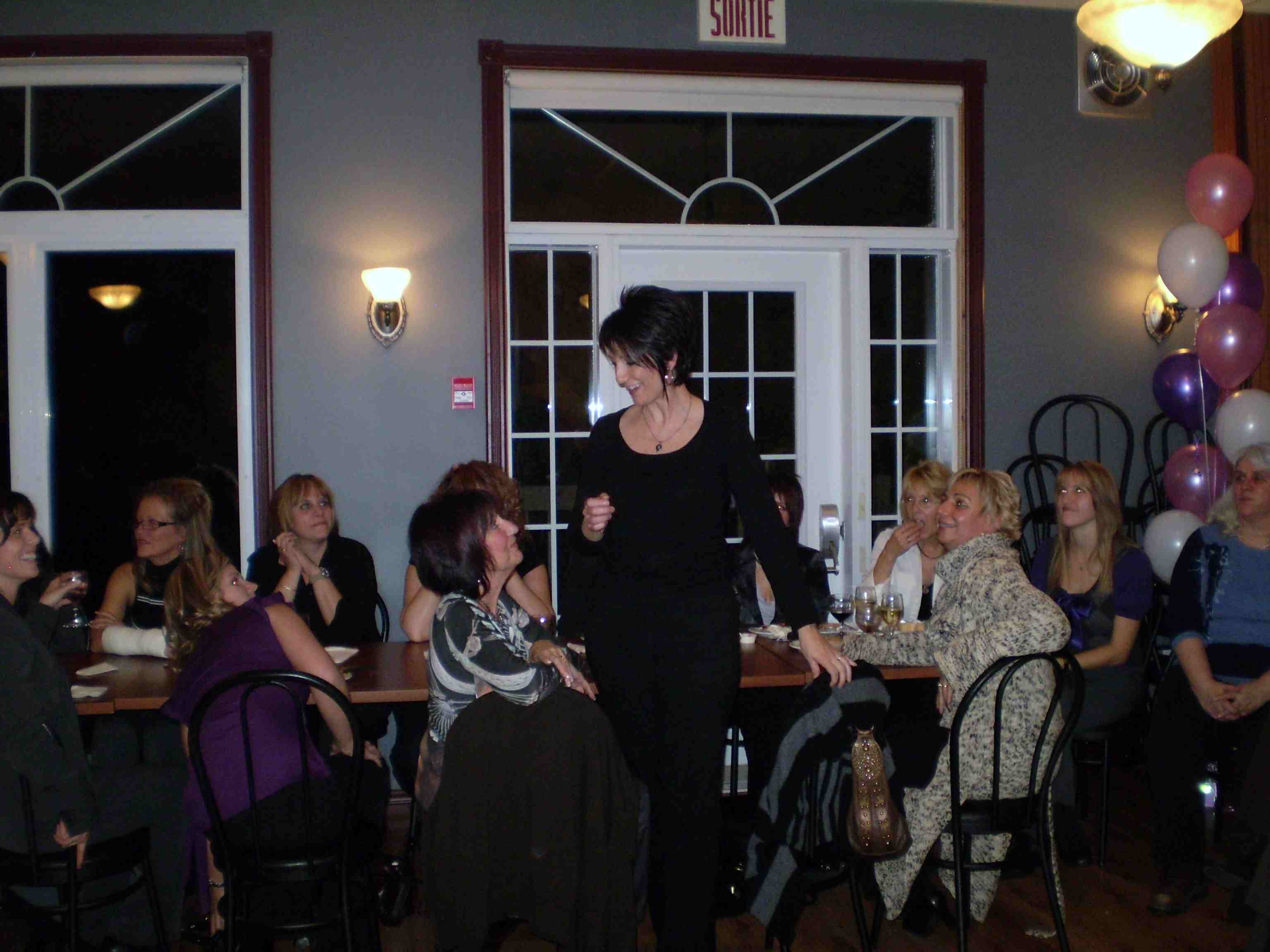 6 à 8 des femmes d'affaires de la région