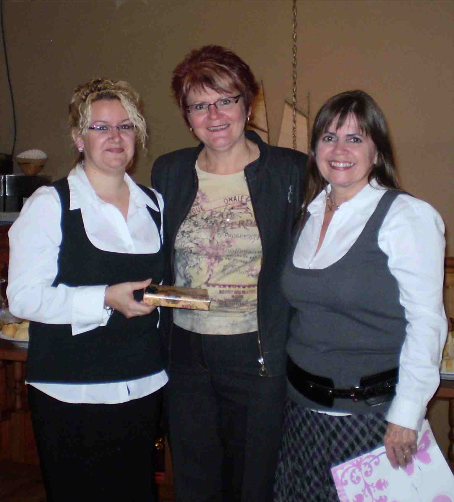 6 à 8 des femmes d'affaires de la région