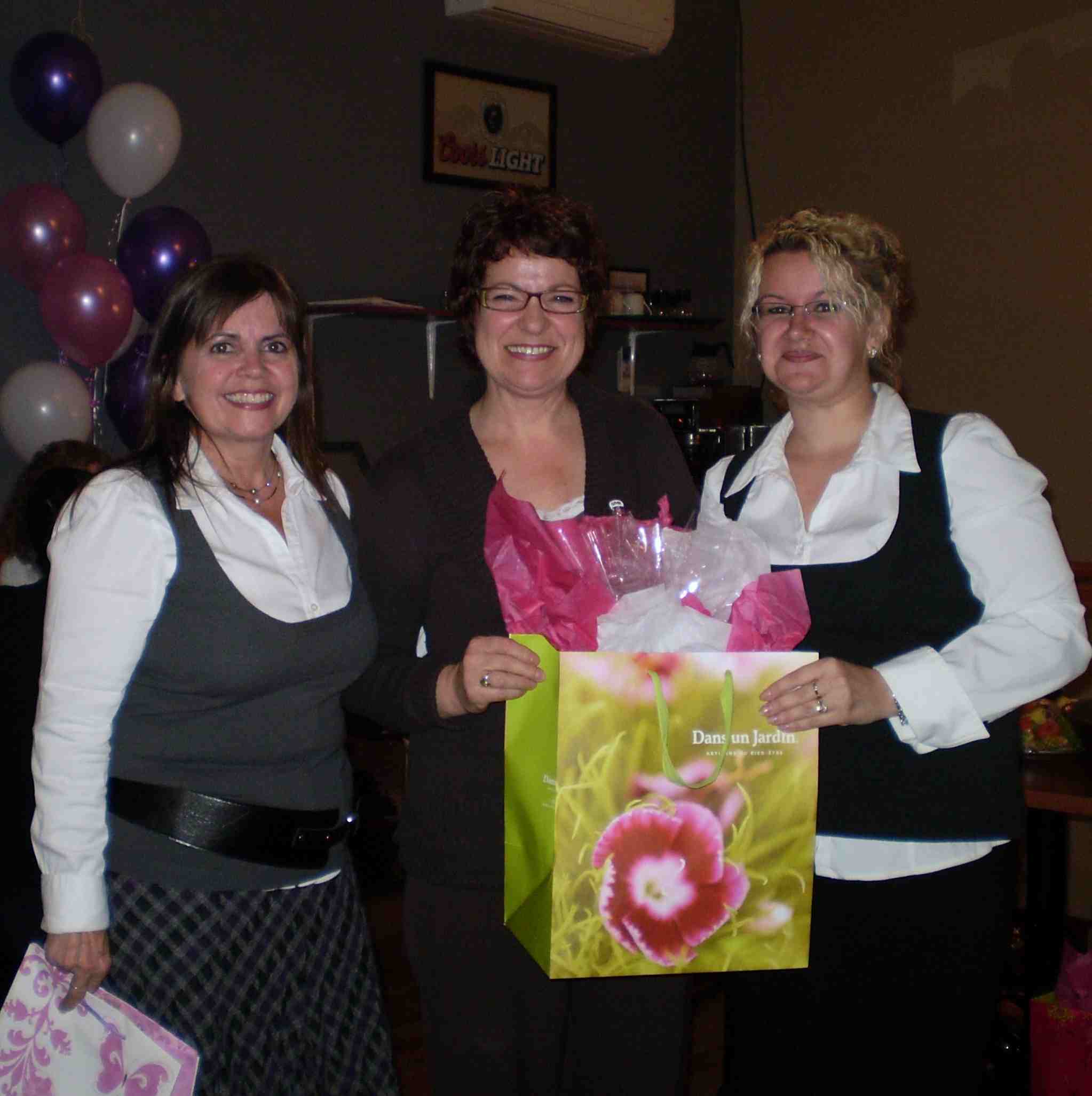 6 à 8 des femmes d'affaires de la région