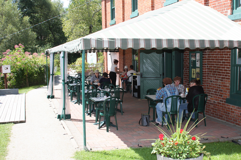 LA POUDRIÈRE - VISITES EN FORTE HAUSSE