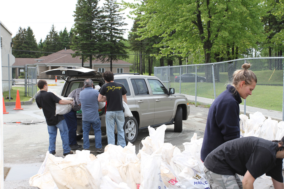 Windsor - Distribution de compost gratuit