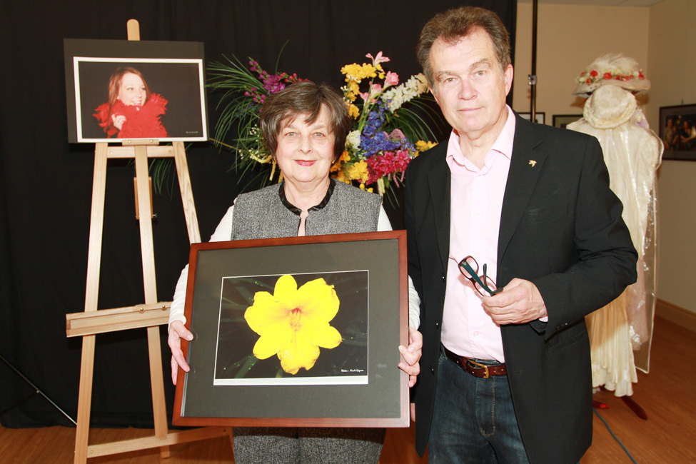 FÊTE DES FLEURS, 1re édition, au Château du Bel-Âge
