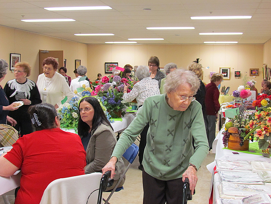 FÊTE DES FLEURS, 1re édition, au Château du Bel-Âge