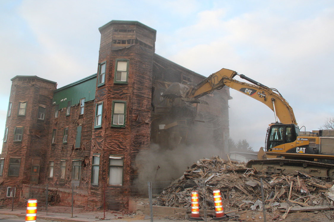 Le Château last call!