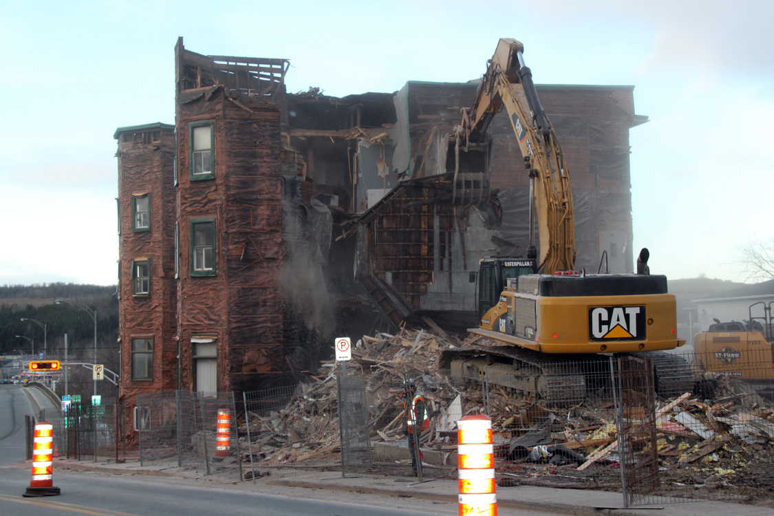 Le Château last call!