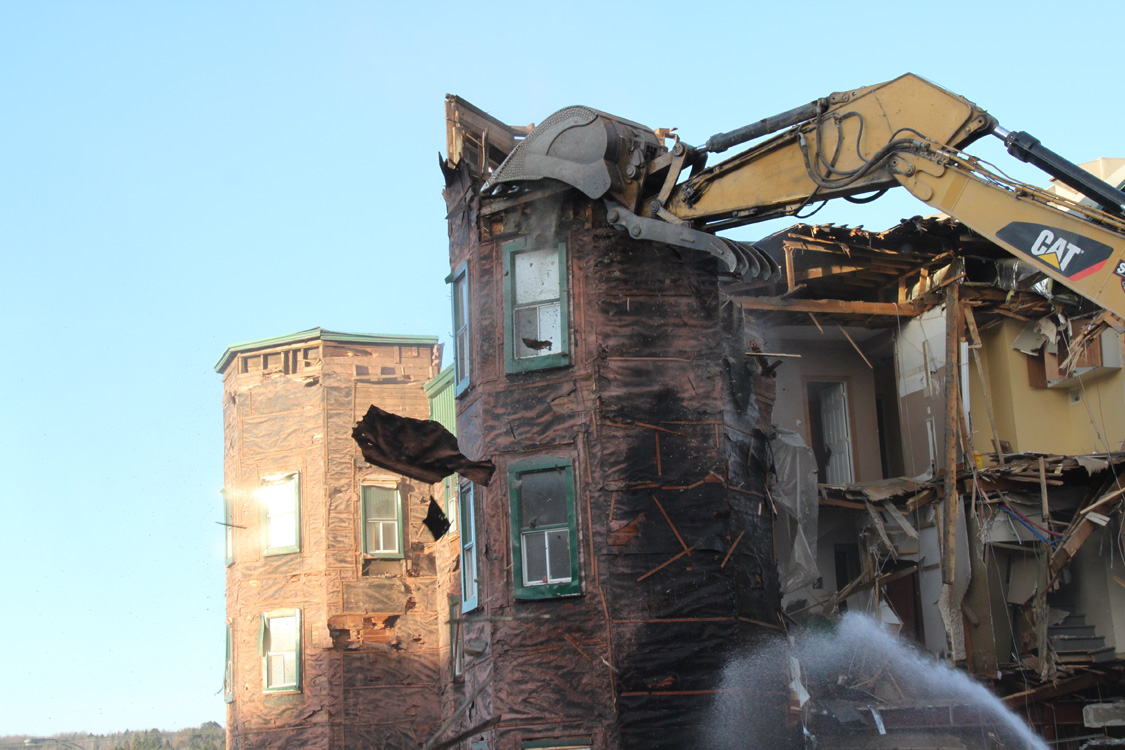 Le Château last call!