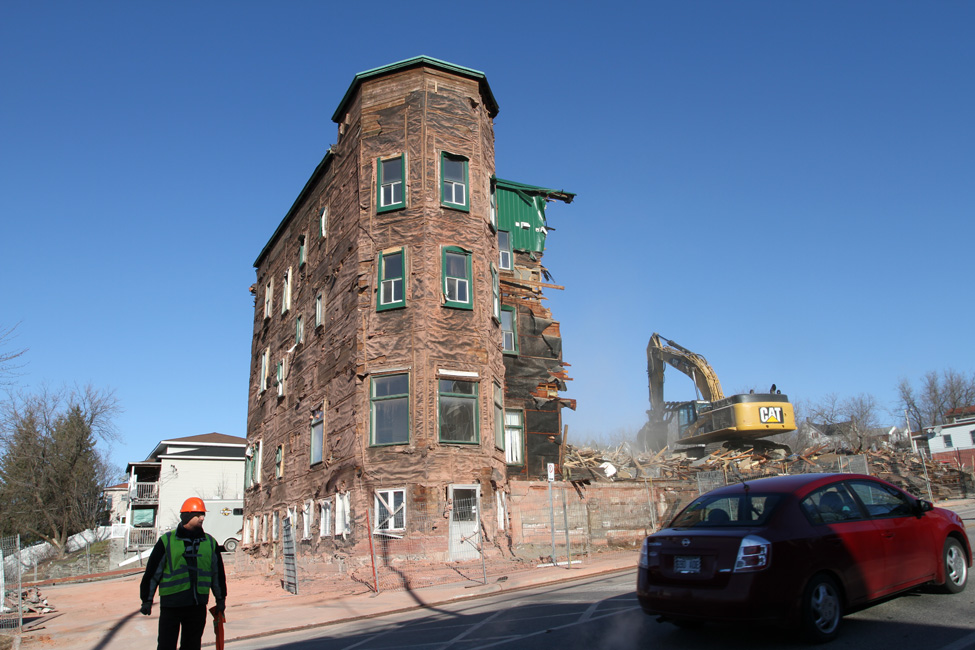 Le Château last call!