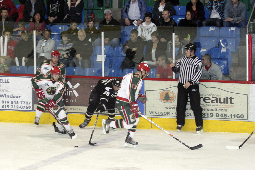 777 spectateurs au Centre J-A Lemay!