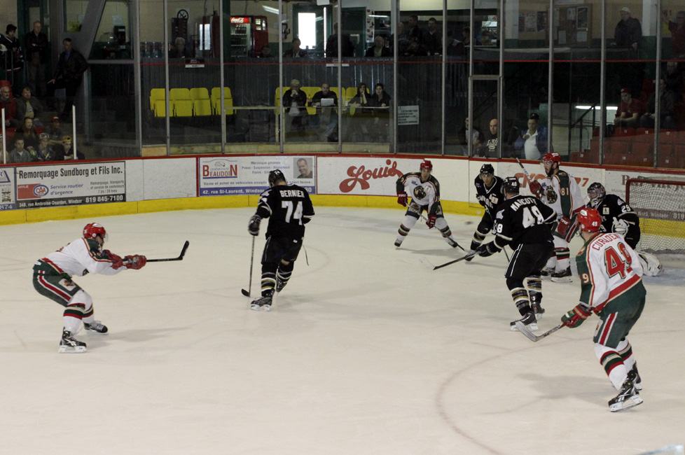 777 spectateurs au Centre J-A Lemay!