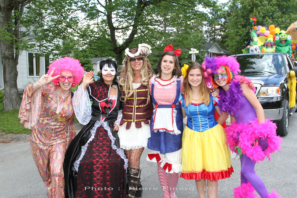 Parade du Festival du Papier 2013