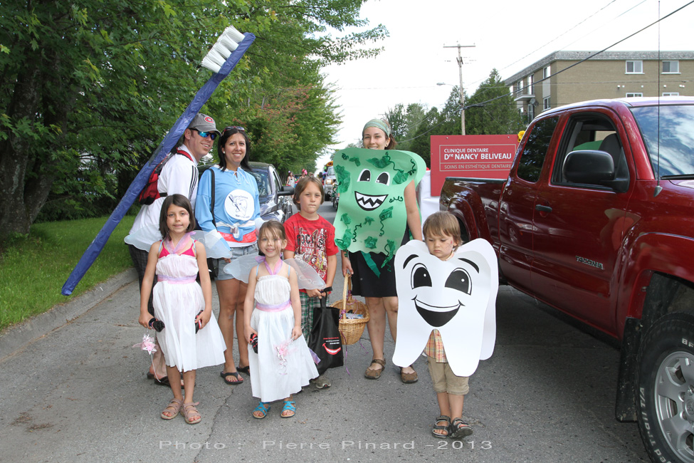 Parade du Festival du Papier 2013