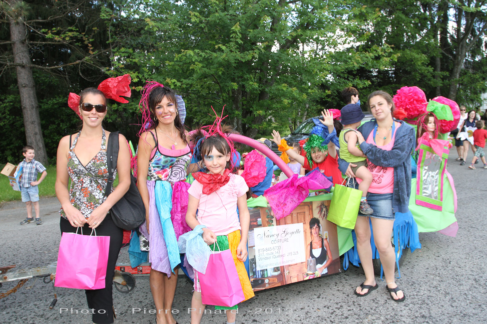 Parade du Festival du Papier 2013