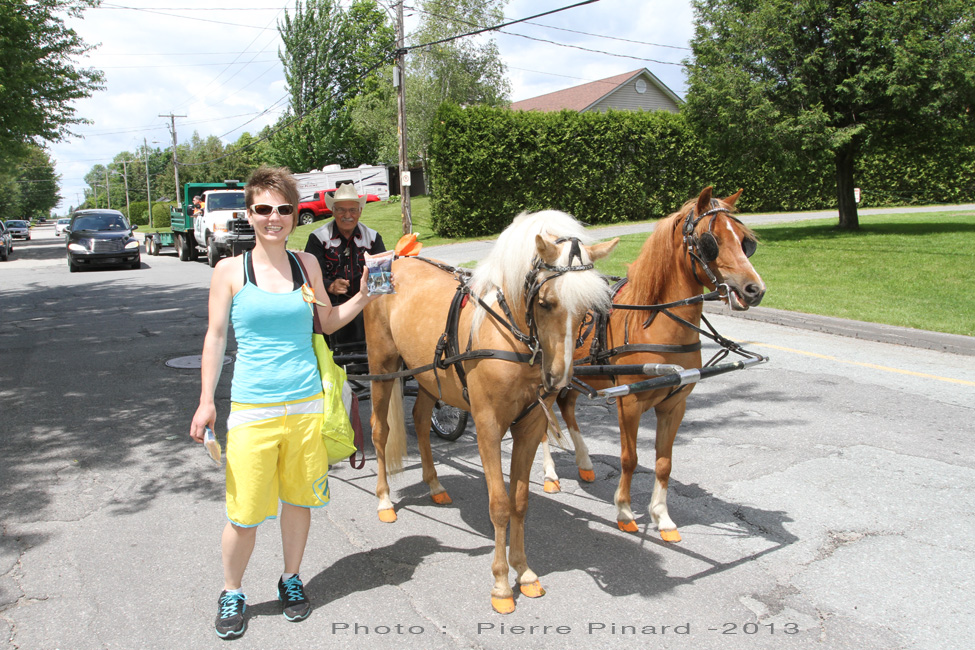 Parade du Festival du Papier 2013
