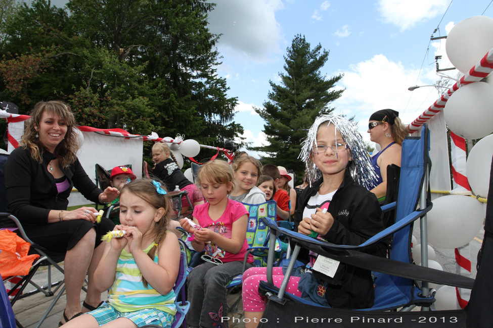 Parade du Festival du Papier 2013