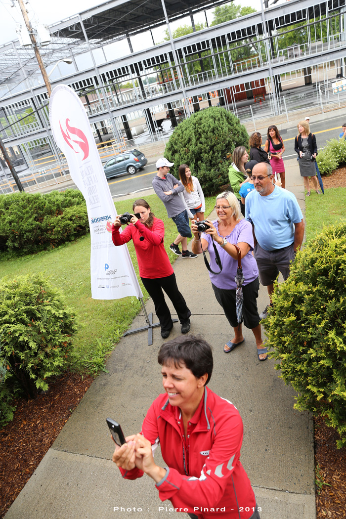 Marc Fortier portait la flamme des jeux du Canada à Windsor