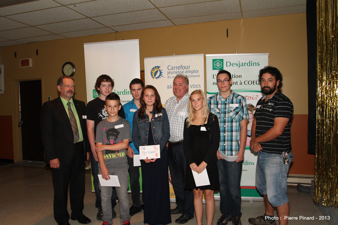 Trio étudiant Desjardins pour l'emploi