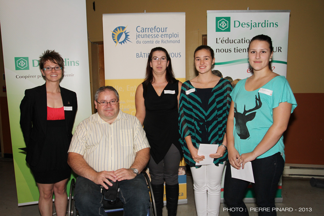 Trio étudiant Desjardins pour l'emploi