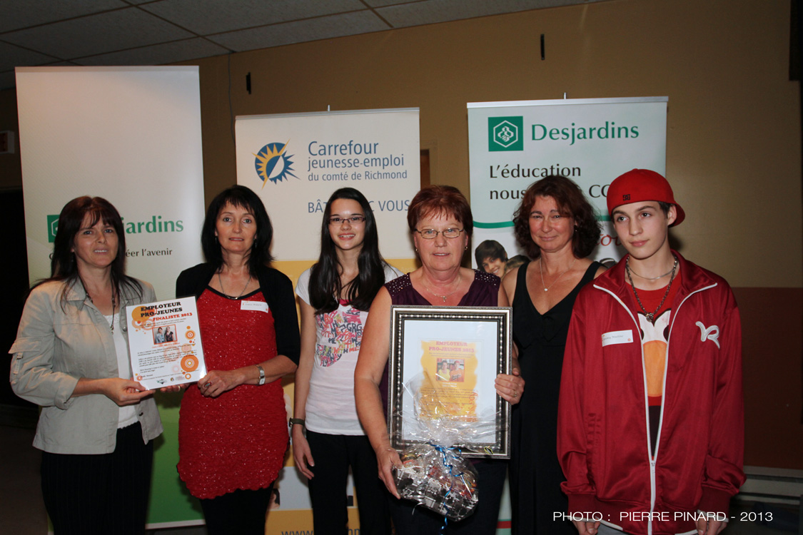 Trio étudiant Desjardins pour l'emploi