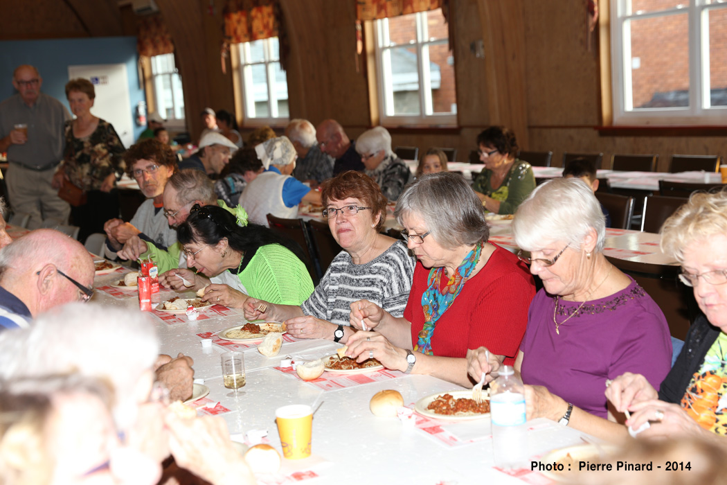 Souper au spaghetti Desjardins-Chevaliers 2014