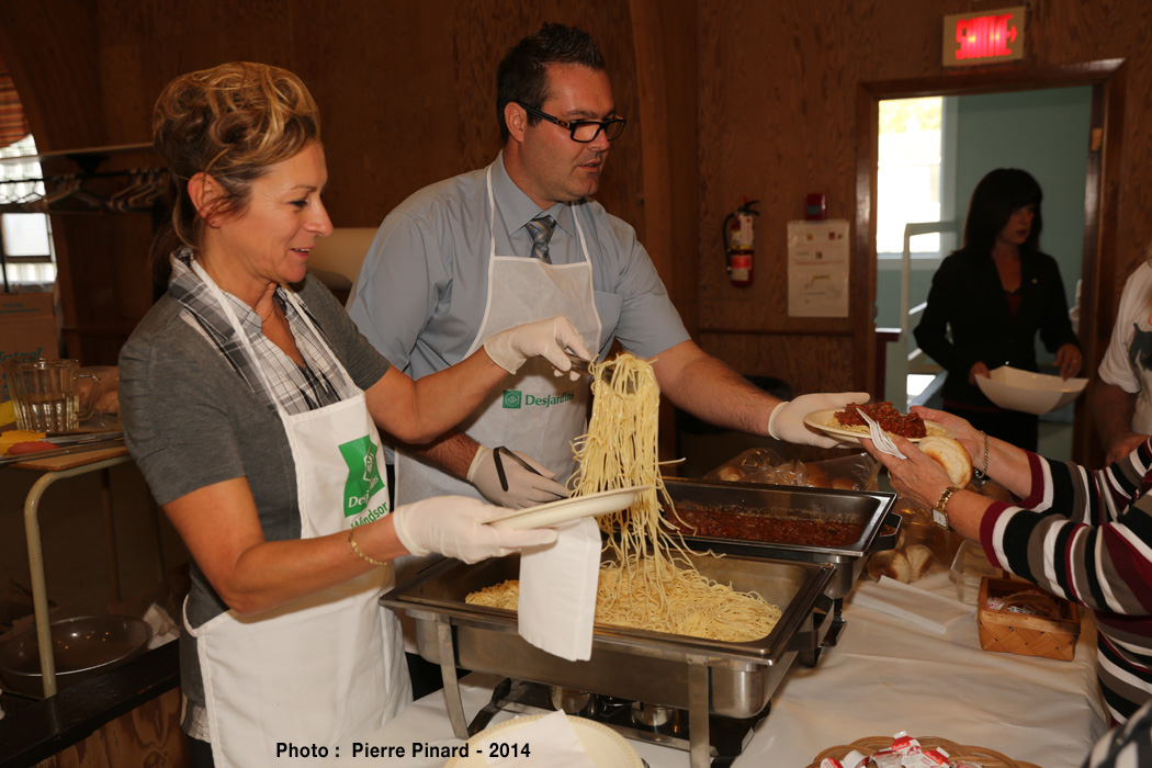 Souper au spaghetti Desjardins-Chevaliers 2014