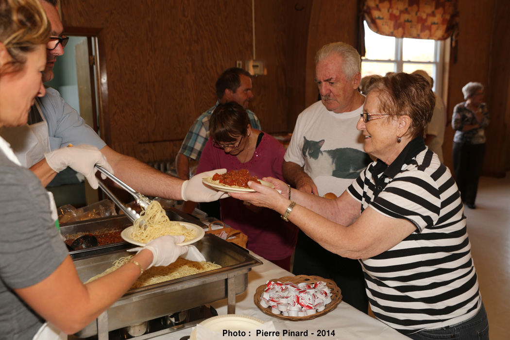 Souper au spaghetti Desjardins-Chevaliers 2014