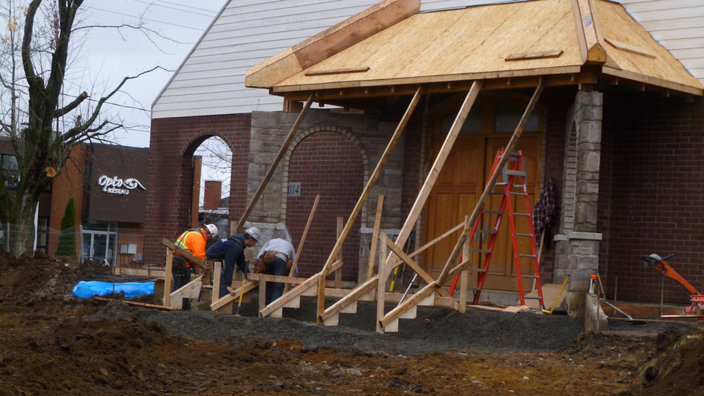 Reconstruction de l'Église