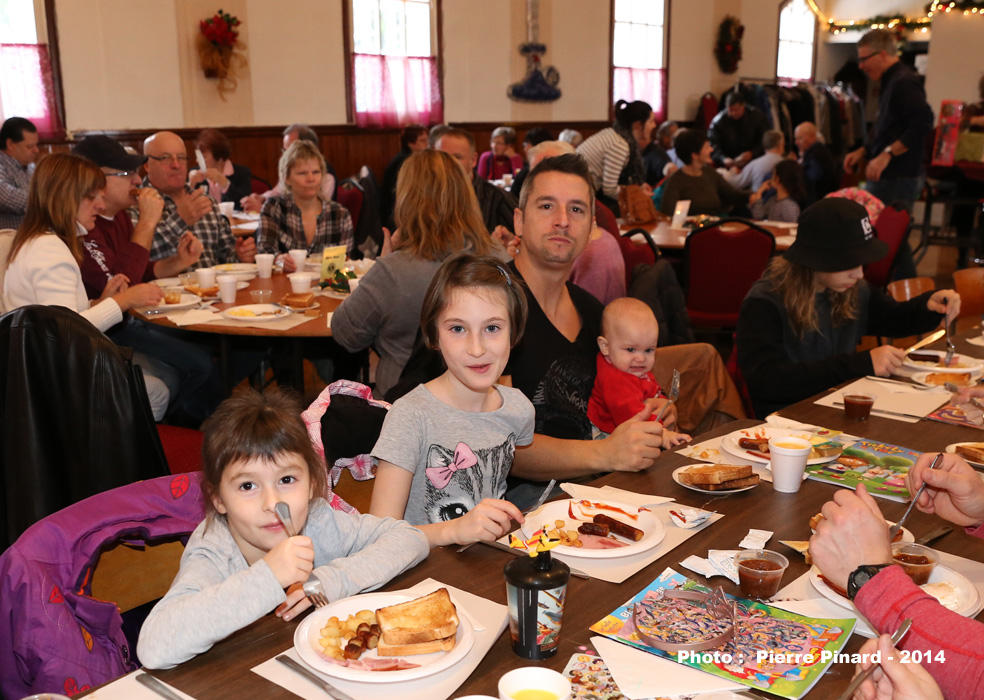 Richmond - brunch pour les paniers de Noël