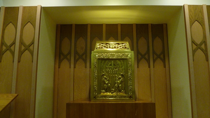 Déménagement des nouveaux bancs de l’Église/25 novembre-14