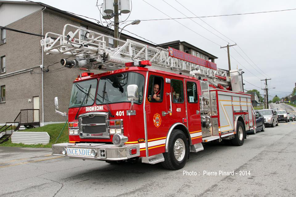 Parade du du Festival du papier 2014