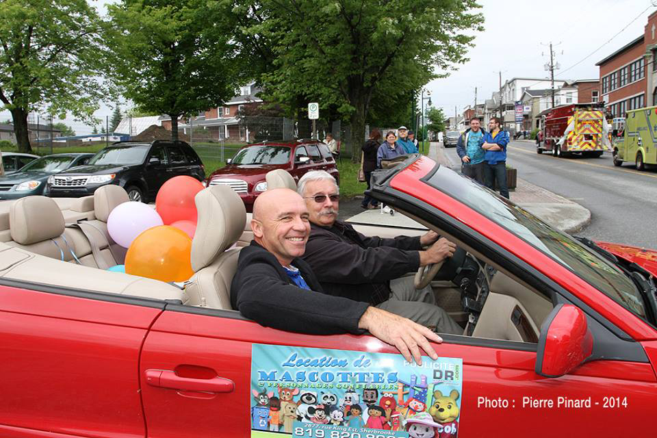 Parade du du Festival du papier 2014