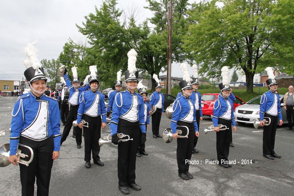 Parade du du Festival du papier 2014