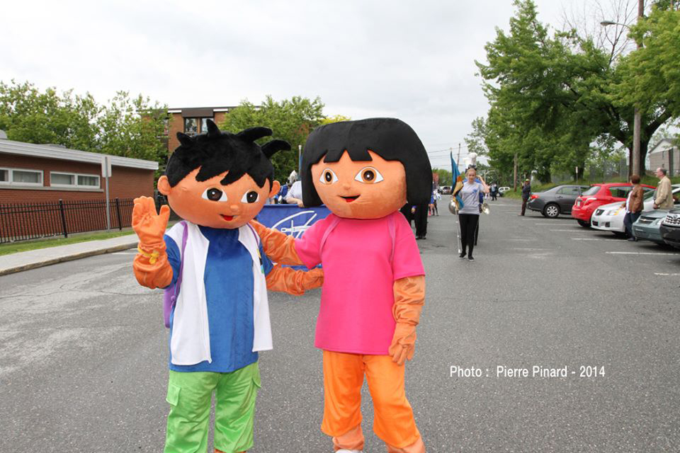 Parade du du Festival du papier 2014