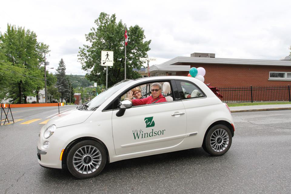 Parade du du Festival du papier 2014
