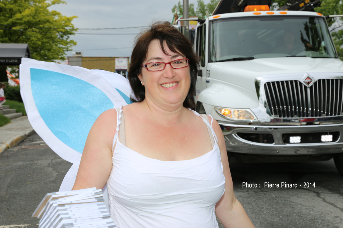 Parade du du Festival du papier 2014
