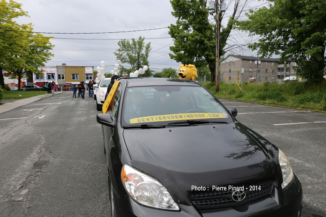 Parade du du Festival du papier 2014