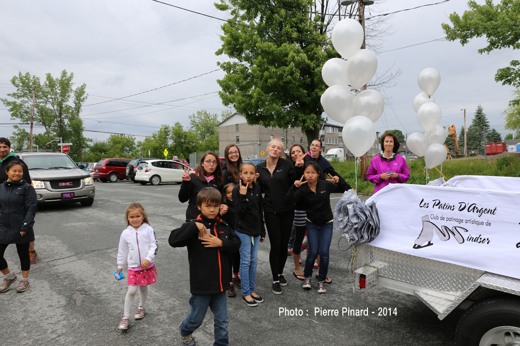 Parade du du Festival du papier 2014