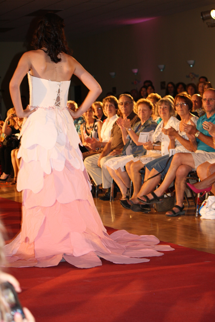 Parade de mode du Festival du Papier