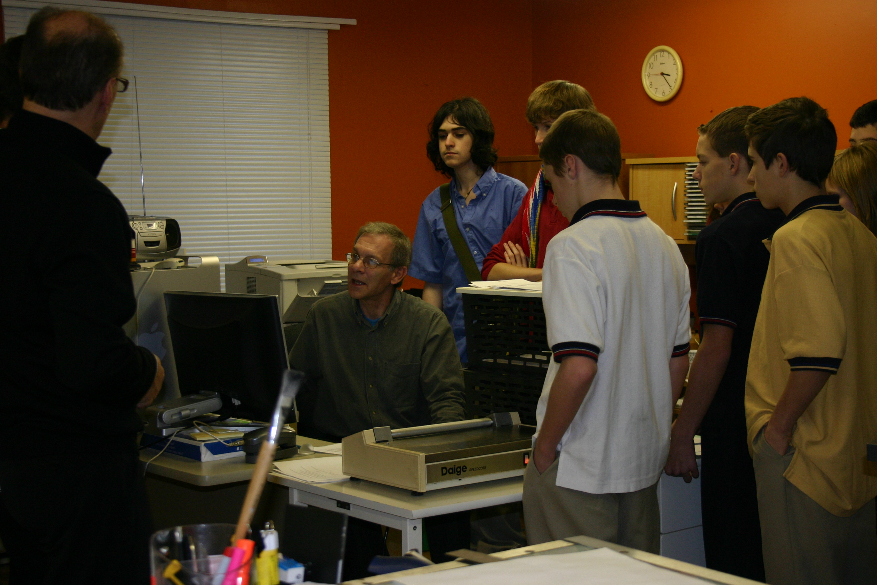 Visite du journal l'Étincelle