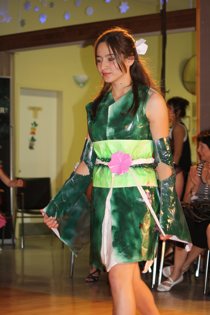 Parade de mode du Festival du Papier