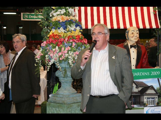 1000 personnes au souper au homard de la Fondation