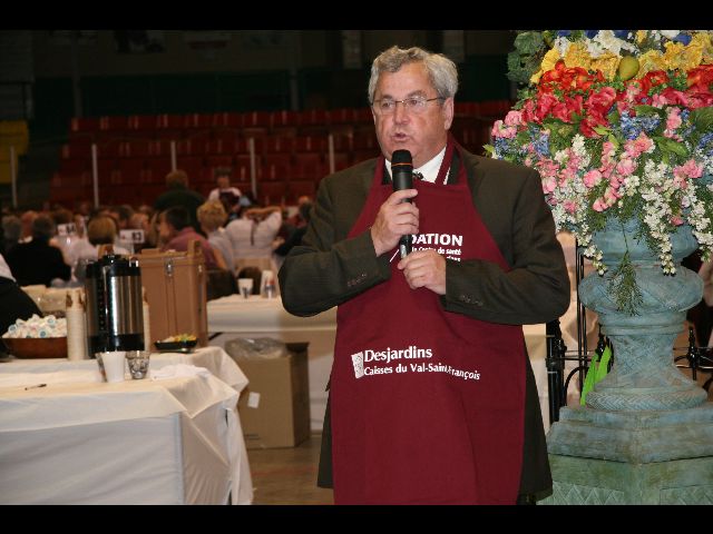 1000 personnes au souper au homard de la Fondation