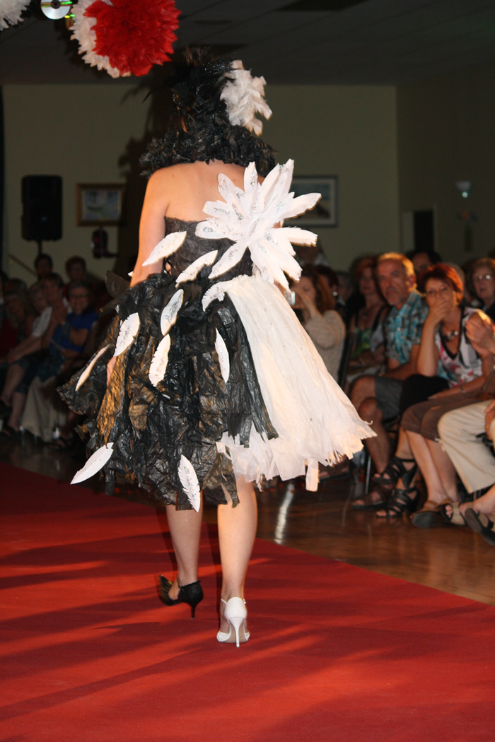Parade de mode du Festival du Papier
