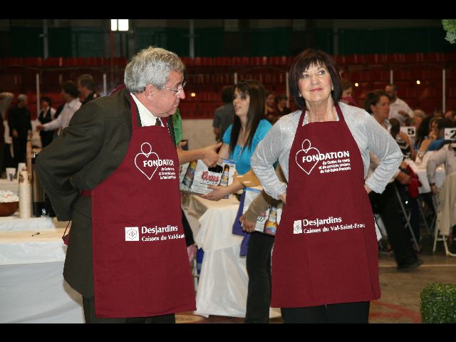 1000 personnes au souper au homard de la Fondation