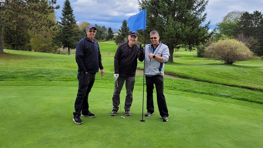 Jean-Louis Huard enregistre un trou d’un coup au Belle-View de Richmond