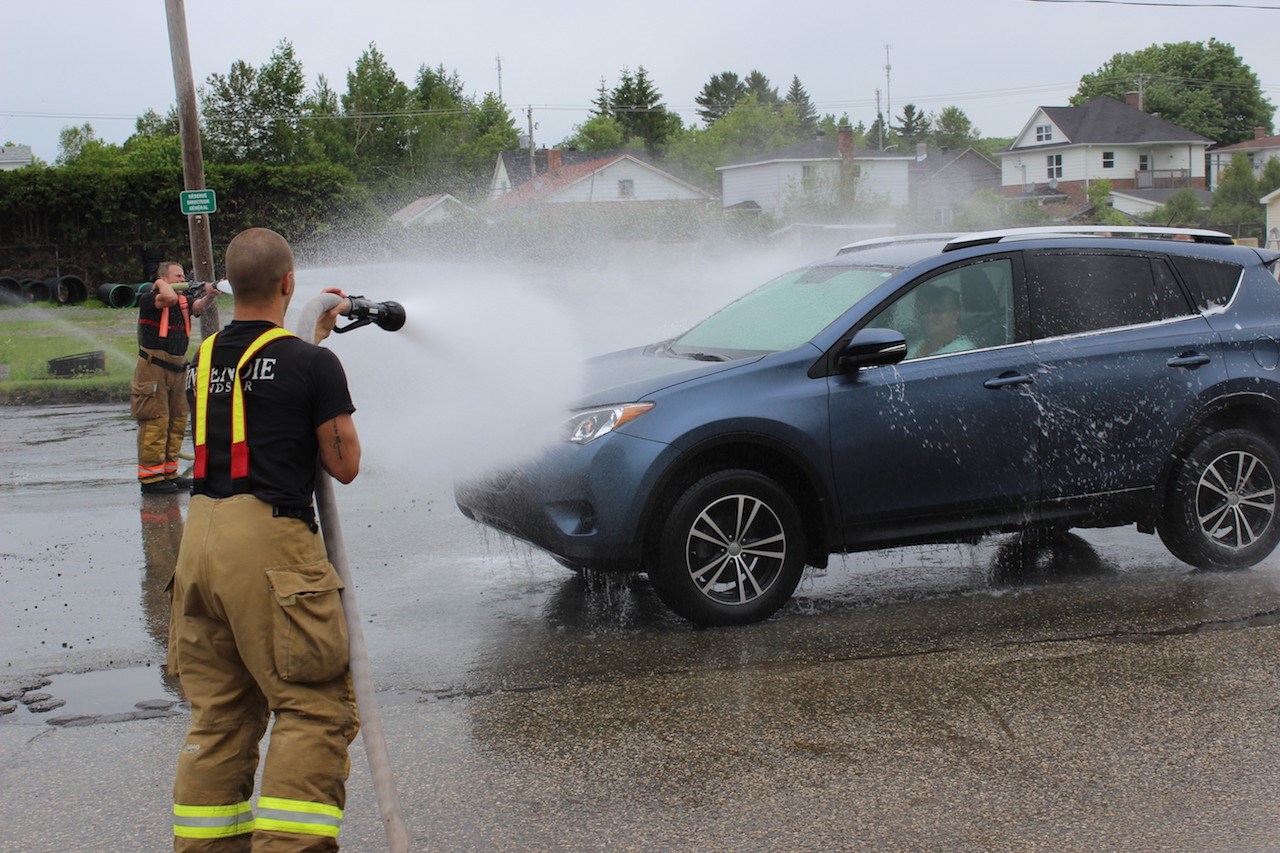 Lave-auto des pompiers 2016