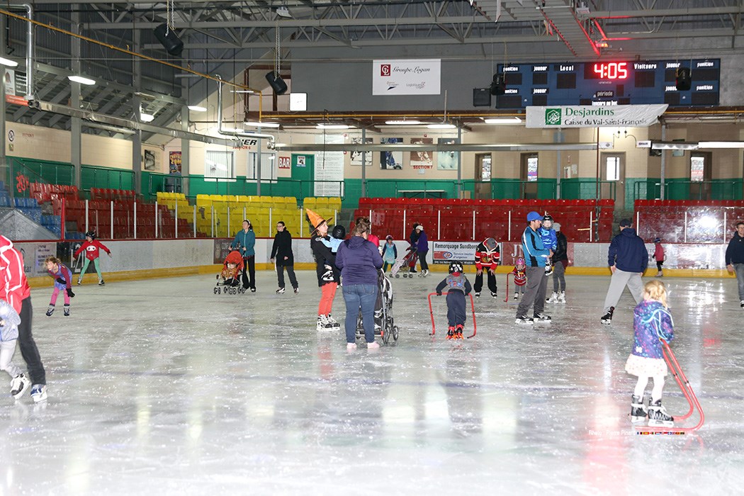 Déguisements pour l'Halloween à l'arena de Windsor