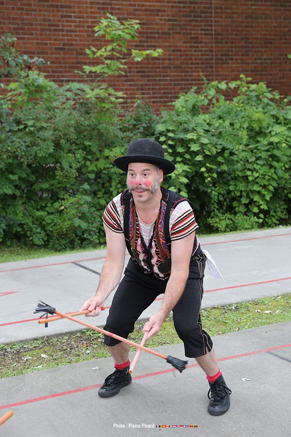 Animation de cirque au parc du Centenaire